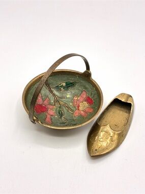 Vintage Small Brass Enamel Painted Basket & Mini Brass Shoe Ashtray Decor Lot